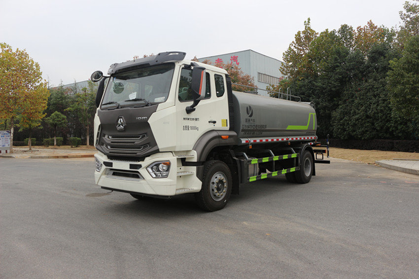重汽豪瀚15 方抑塵車(chē)-霧炮車(chē)